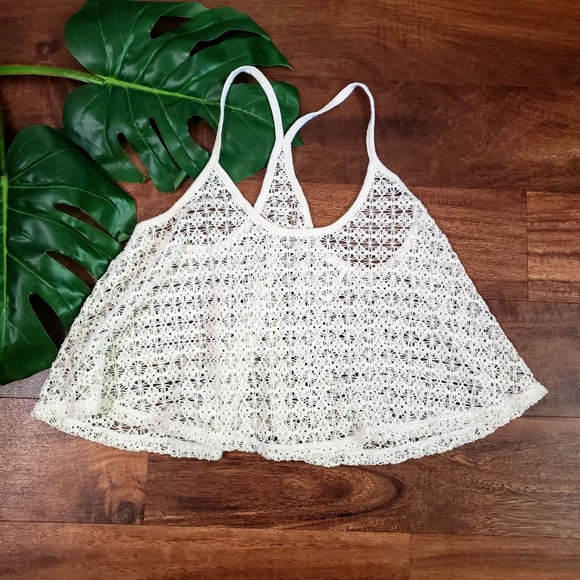 PINK Victoria's Secret Tops - ☀️3/$10☀️ Pink Victoria's Secret Lace Crop